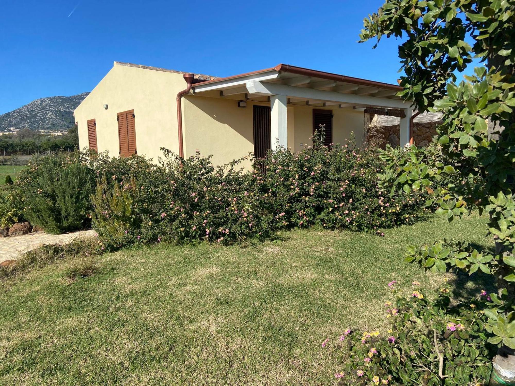 Villa Aratha Орозеи Экстерьер фото